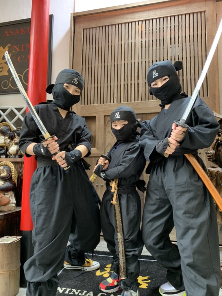 asakusa-family-entrance