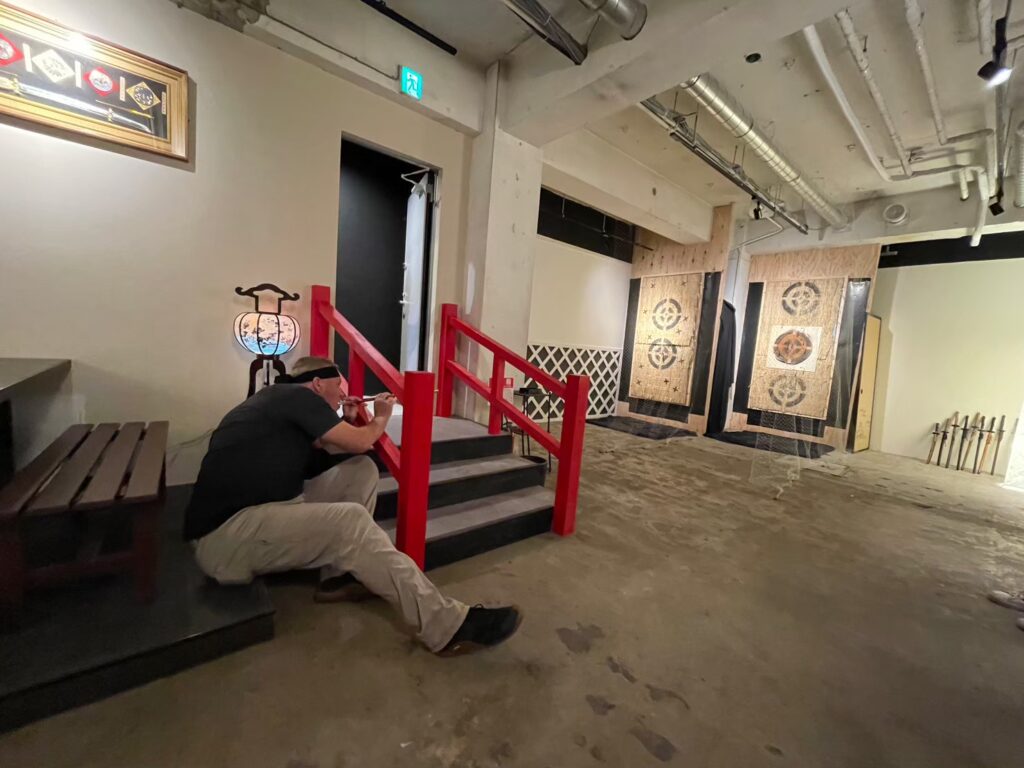 harajuku-blowingdarts-man