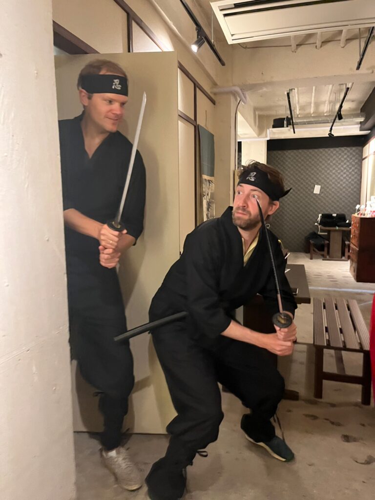 harajuku-rolling-wall-men