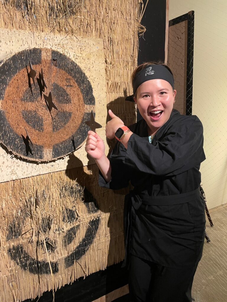 harajuku-shuriken-woman