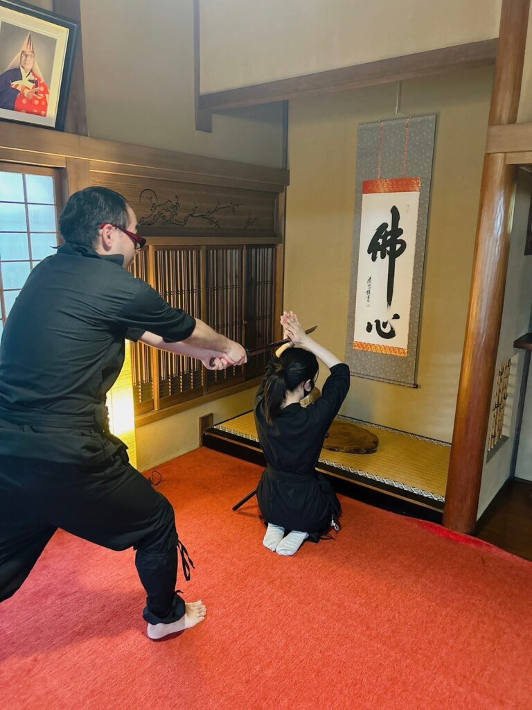 asakusa-temple-shirahadori